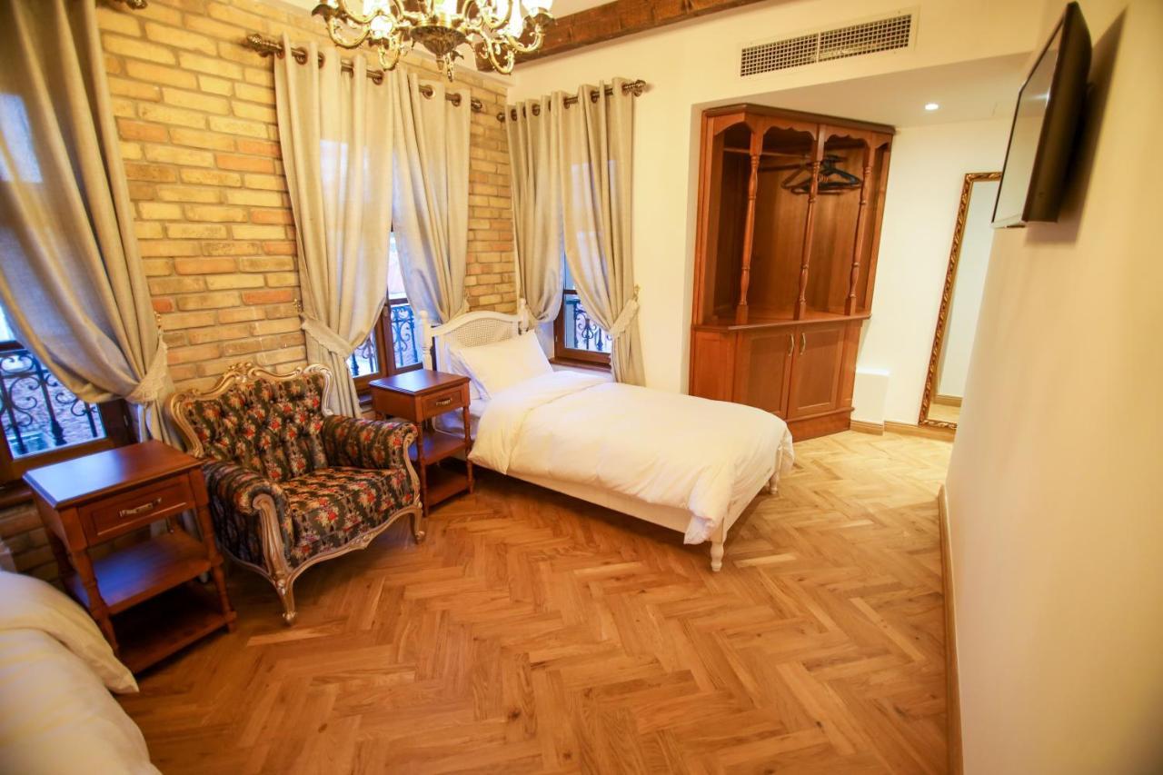 Vila Sonnet Korce Buitenkant foto