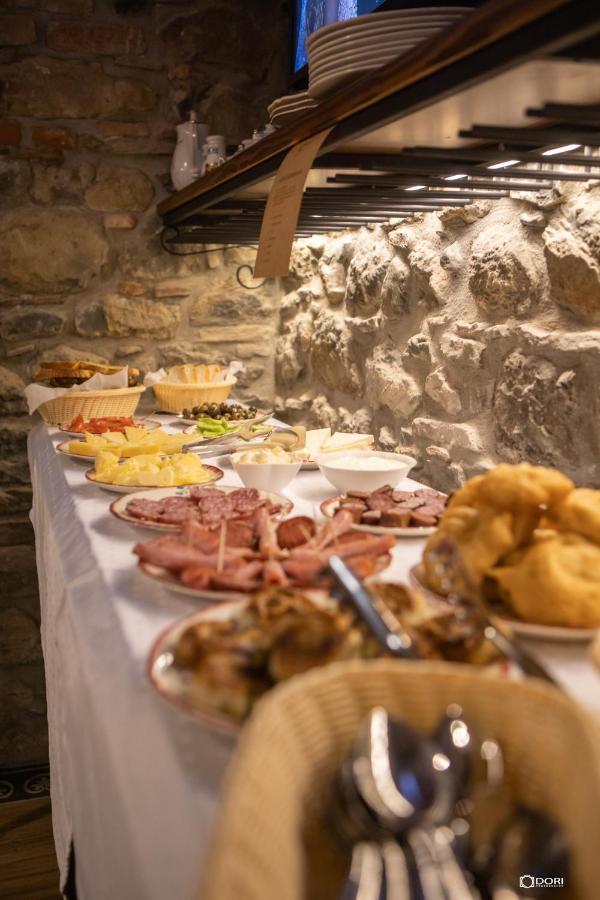 Vila Sonnet Korce Buitenkant foto